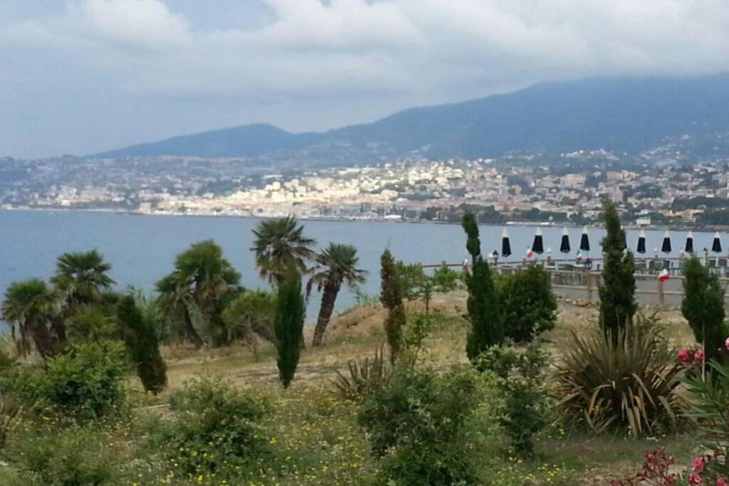 Centrally Located Apt By Harbour With Elevator Sanremo Exteriér fotografie